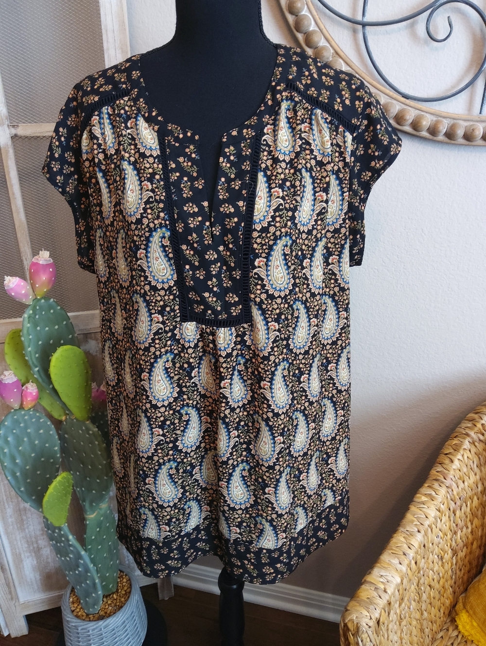 DR2 Black Paisley Short Sleeve Blouse with Cream and Blue Accents
